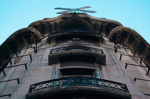 Confiteria del Molino. A close up of the derelict building