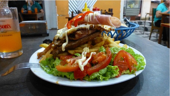 Chivito Uruguayo