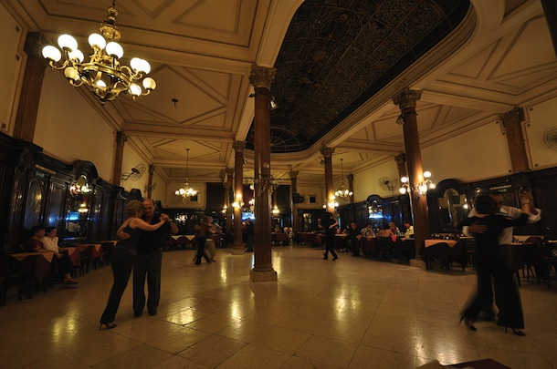 Couples dancing at Confiteria Ideal