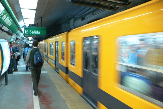 Summer in Buenos Aires - Transportation / source