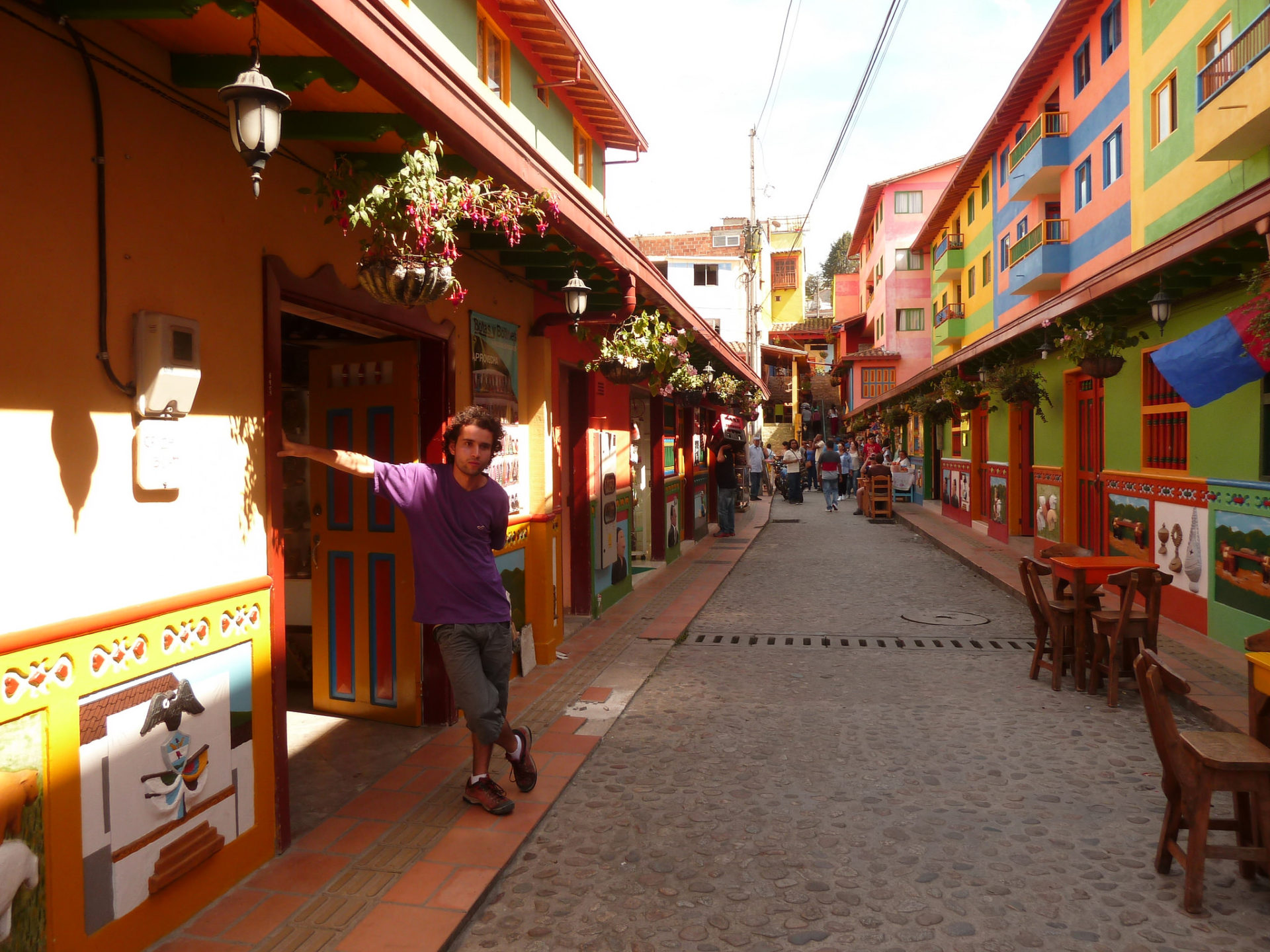 "Guatapé" By Edgar Jiménez / CC BY-SA 2.0 (via Flickr)