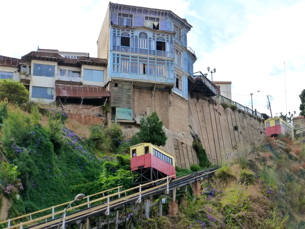5 reasons to visit Valparaiso